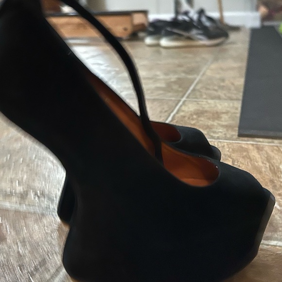 Brand new Jeffery Campbell size 6 - Picture 2 of 4